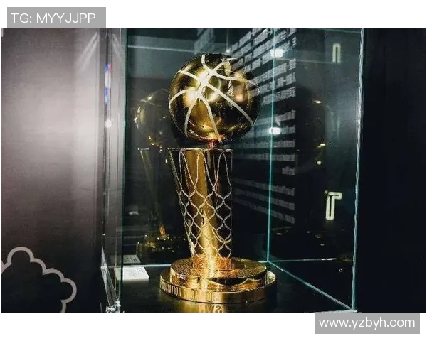 以NBA总冠军奖杯为象征探究篮球荣耀背后的传奇与历史 以NBA总冠军奖杯为象征探究篮球荣耀背后的传奇与历史